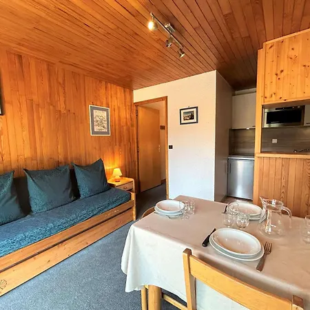 Cosy A Meribel, Idealement Situe A 100m Des Pistes, Balcon Sud, Animaux Acceptes - Fr-1-180-9