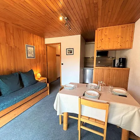 아파트 Cosy A Meribel, Idealement Situe A 100m Des Pistes, Balcon Sud, Animaux Acceptes - Fr-1-180-9