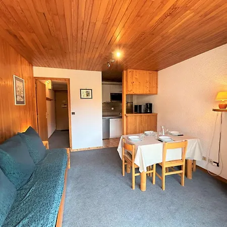Cosy A Meribel, Idealement Situe A 100m Des Pistes, Balcon Sud, Animaux Acceptes - Fr-1-180-9 메리벨